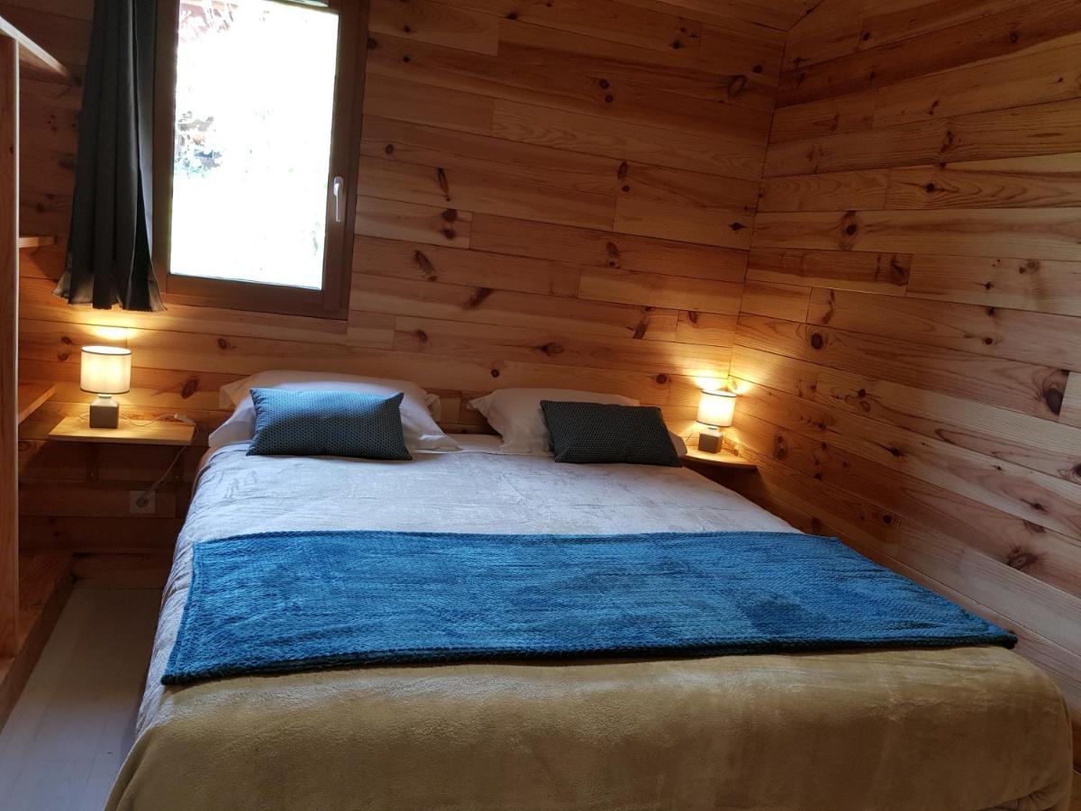 La Cabane Du Jardin Bongheat Bagian luar foto