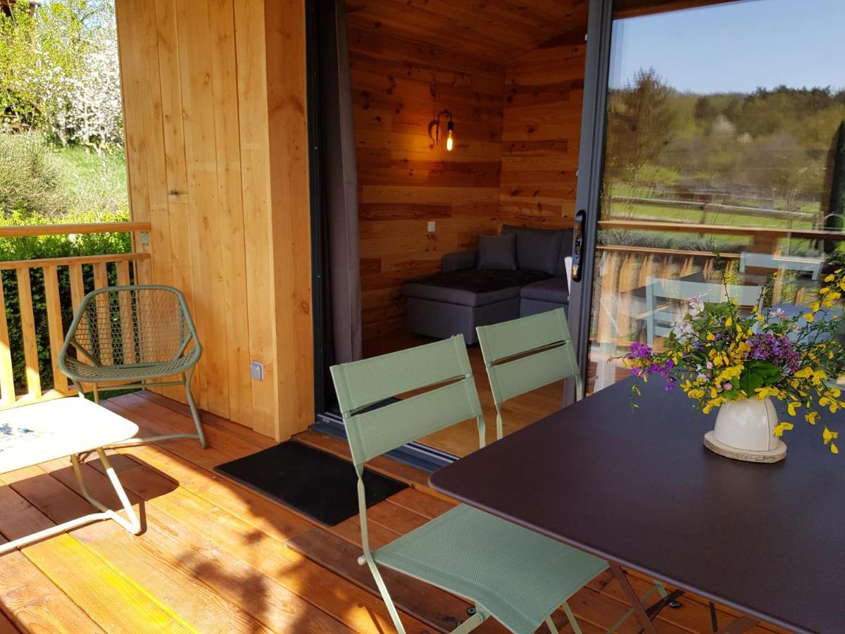 La Cabane Du Jardin Bongheat Bagian luar foto