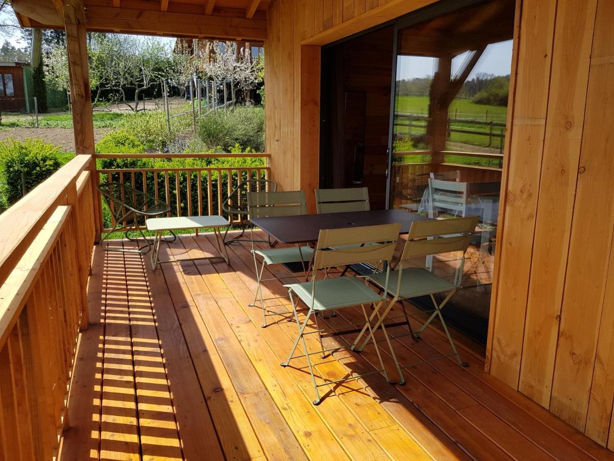 La Cabane Du Jardin Bongheat Bagian luar foto